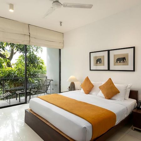 Rockwell Colombo Hotel Exterior photo